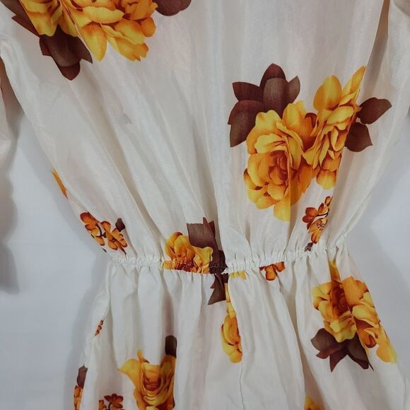 Floral Printed Deep V-Neck Romper - Picture 9 of 10